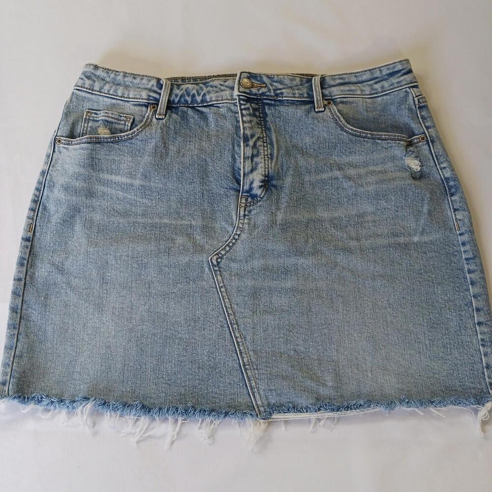 Old Navy RN#54023 Women's Blue Cotton Blend Frayed Bottom Denim Skirt Size 14
